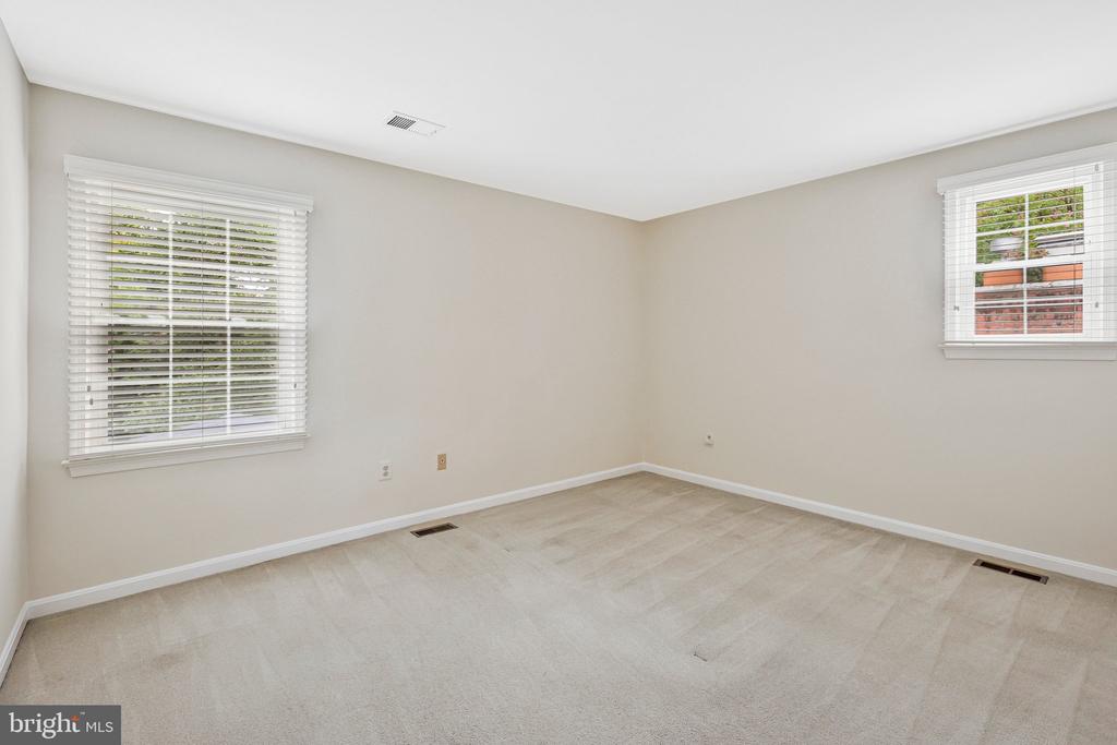 6215 GENTLE LANE