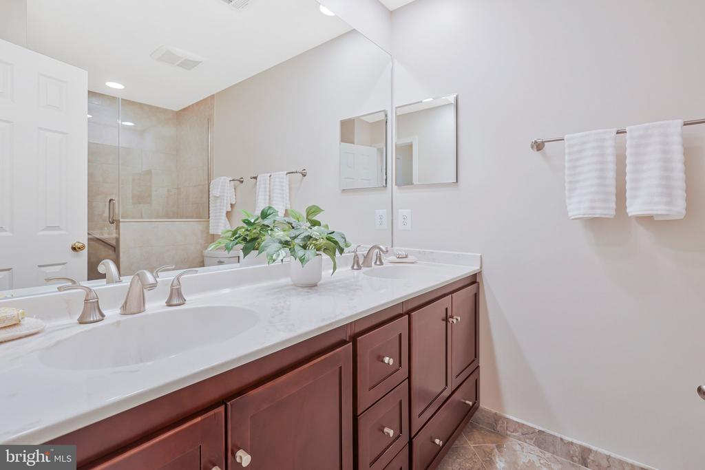 6215 GENTLE LANE