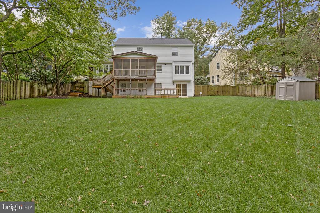 6215 GENTLE LANE