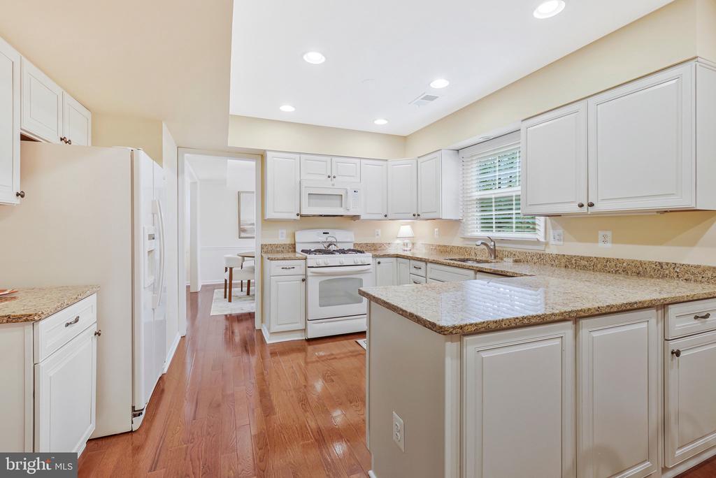 6215 GENTLE LANE