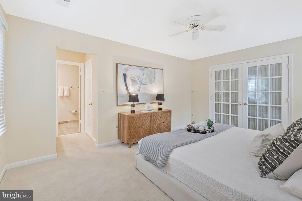 6215 GENTLE LANE