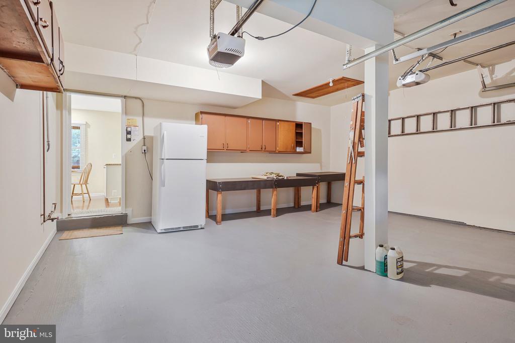 6215 GENTLE LANE