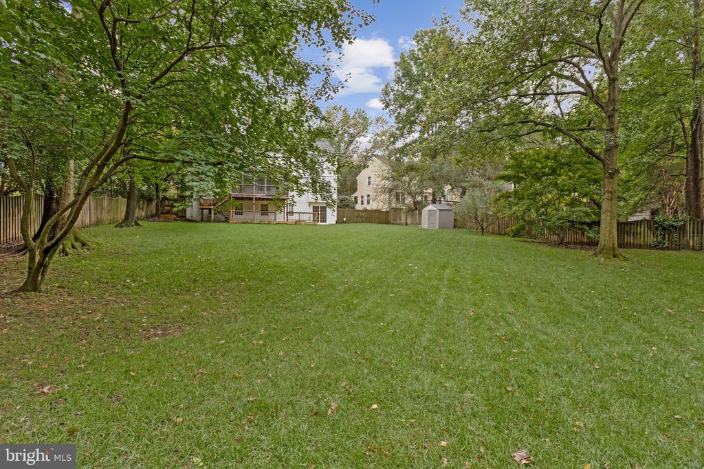 6215 GENTLE LANE