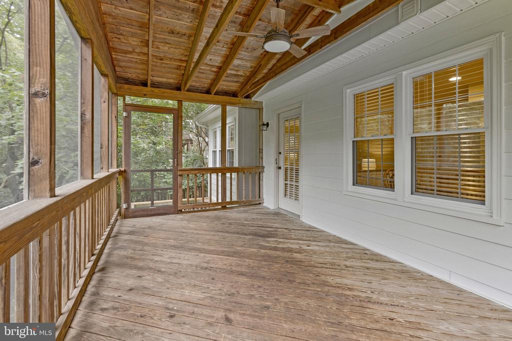 6215 GENTLE LANE
