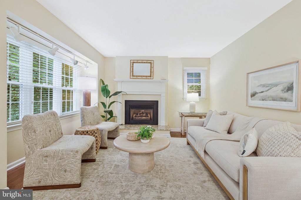 6215 GENTLE LANE
