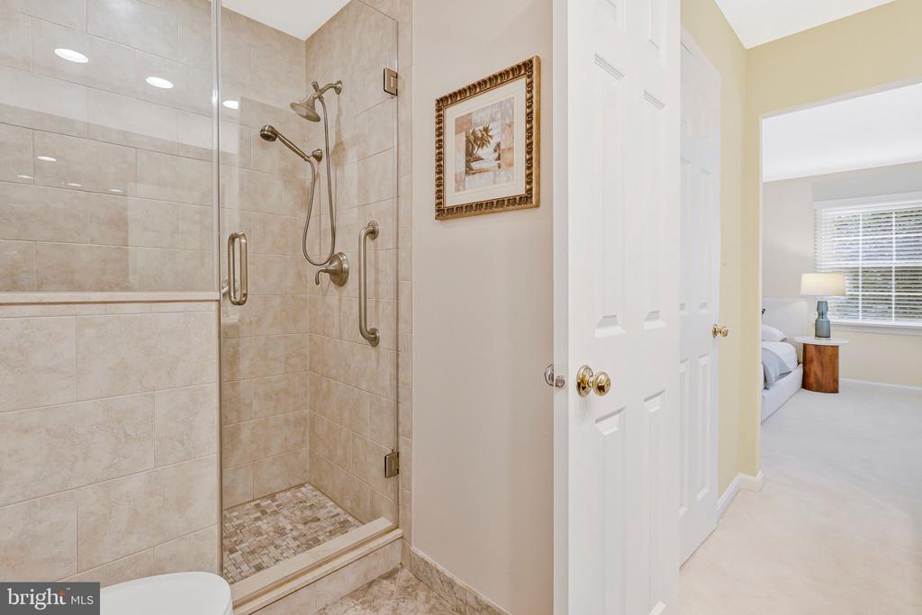 6215 GENTLE LANE