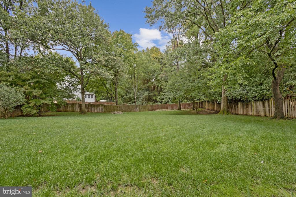 6215 GENTLE LANE