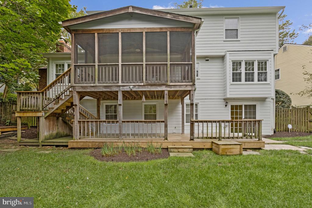 6215 GENTLE LANE