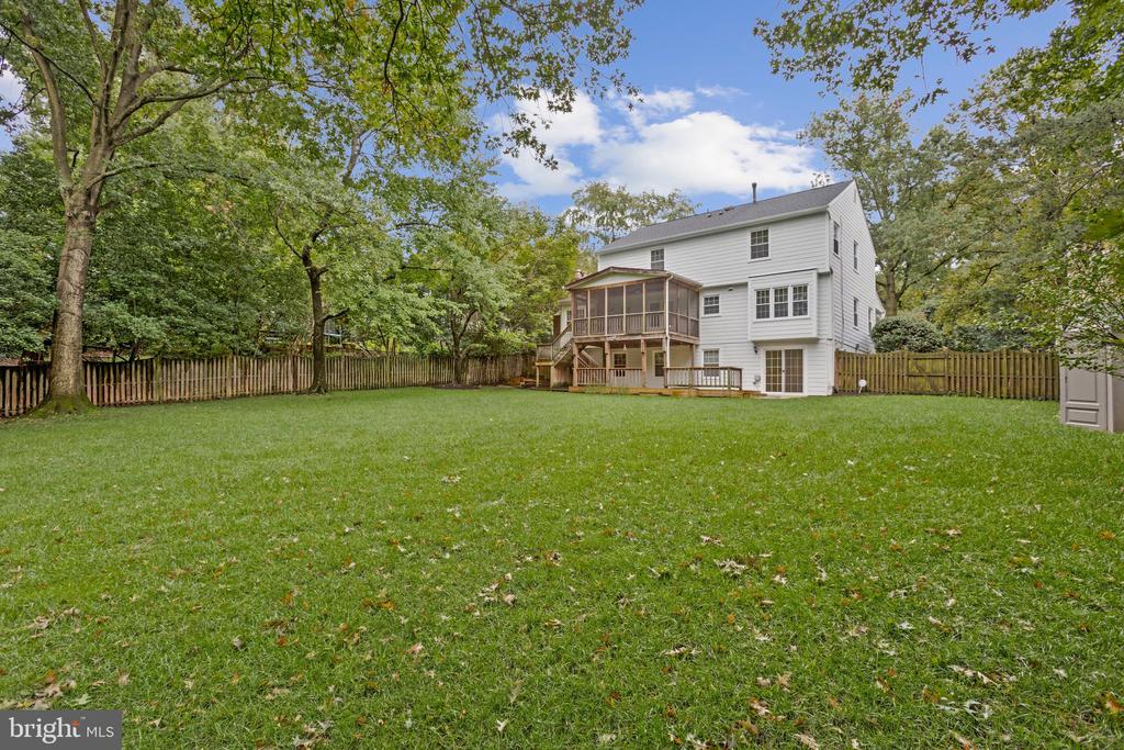 6215 GENTLE LANE