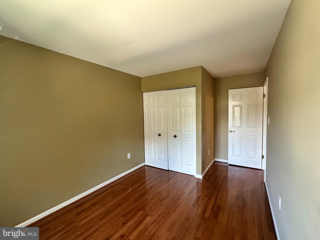 6025 CROCUS COURT