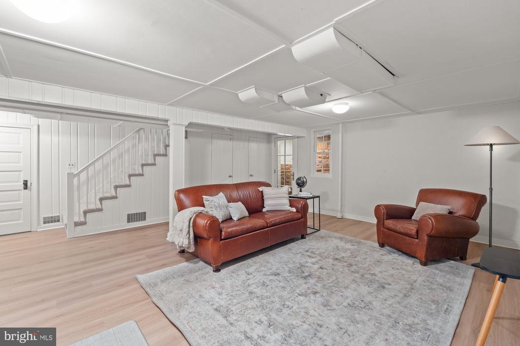 2109 FORESTHILL ROAD