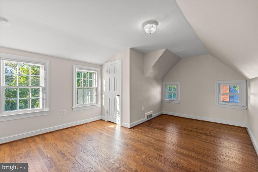 2109 FORESTHILL ROAD