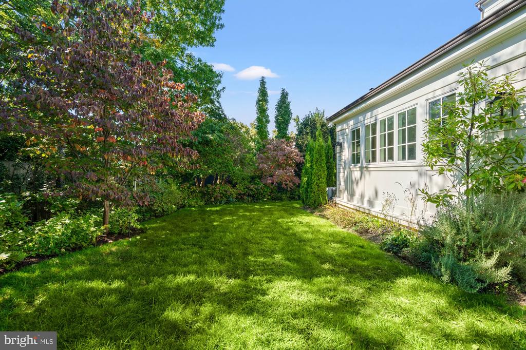 2109 FORESTHILL ROAD