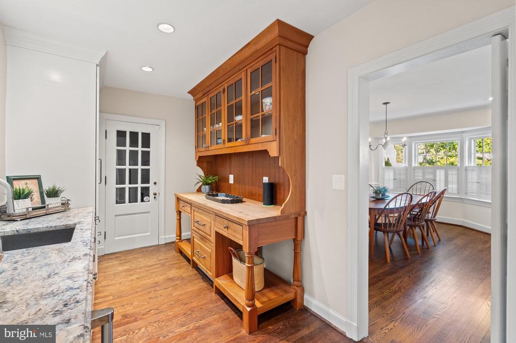 2109 FORESTHILL ROAD