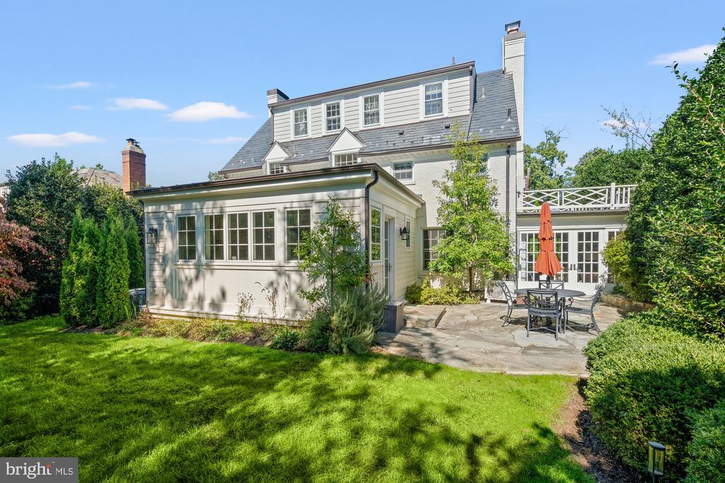2109 FORESTHILL ROAD