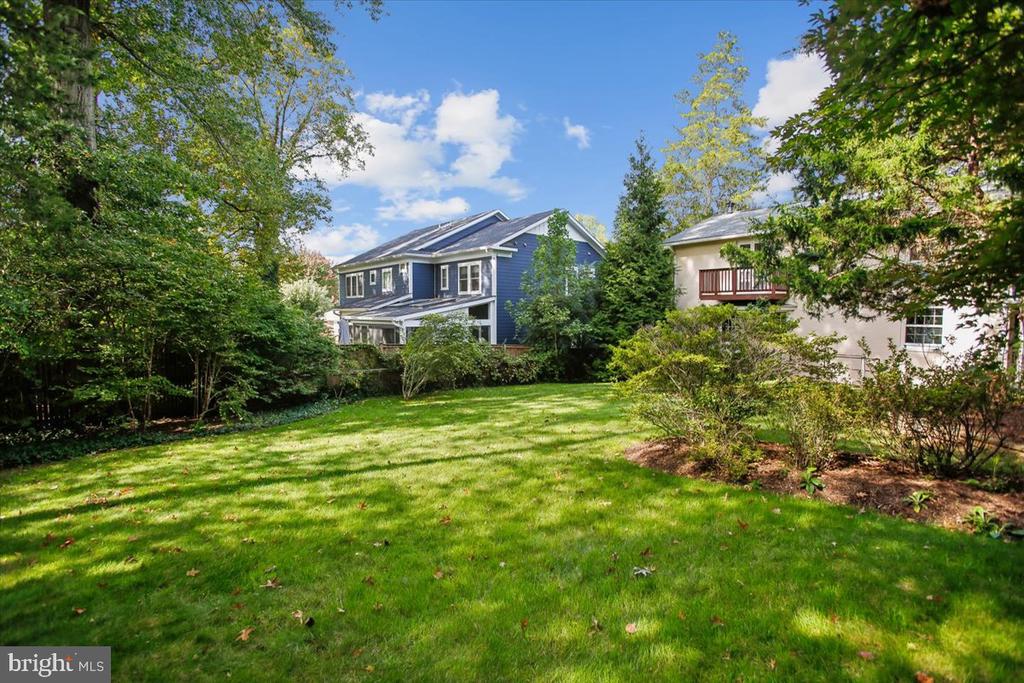 6717 WEAVER AVENUE