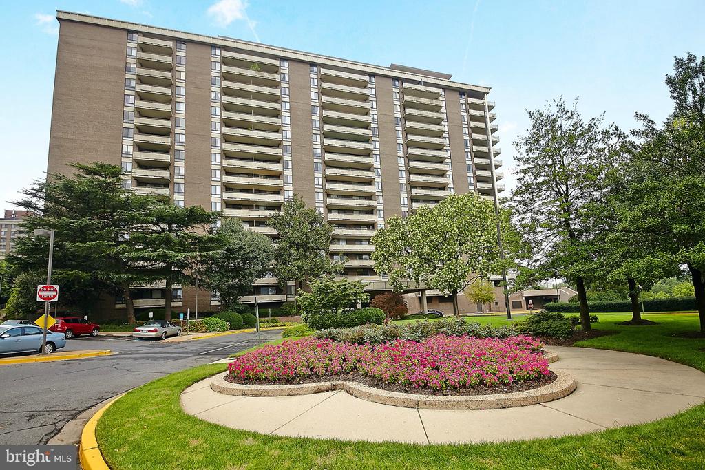 1800 Old Meadow Road Unit 712 Mclean VA