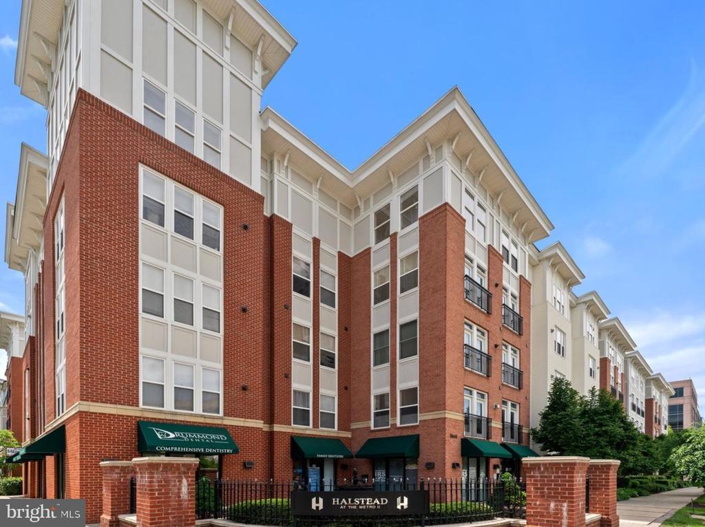 2665 Prosperity Avenue Unit 421 Fairfax VA