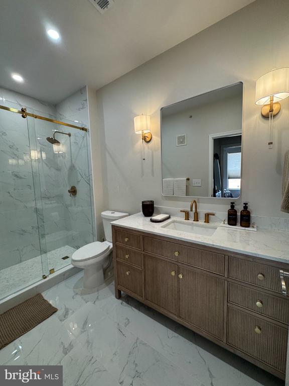 2665 PROSPERITY AVENUE Unit: 421
