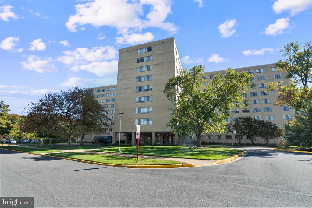 6621 Wakefield Drive Unit 701 Alexandria VA