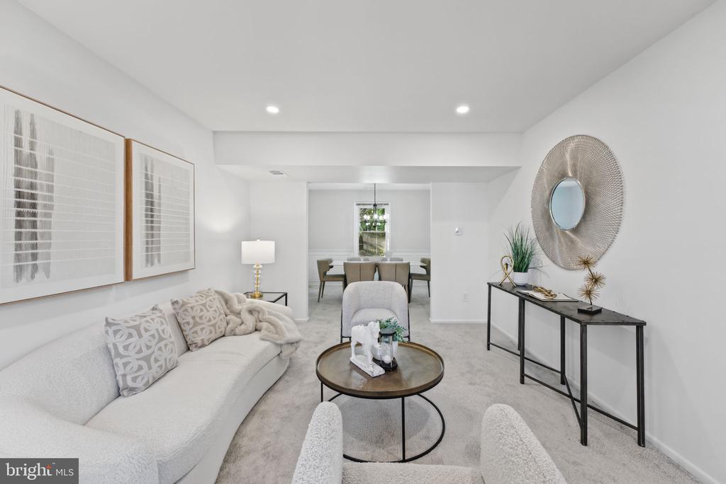 5517 HESTON COURT