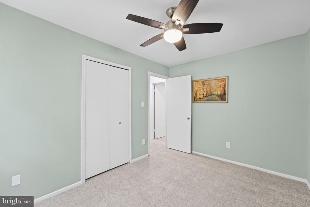 5517 HESTON COURT