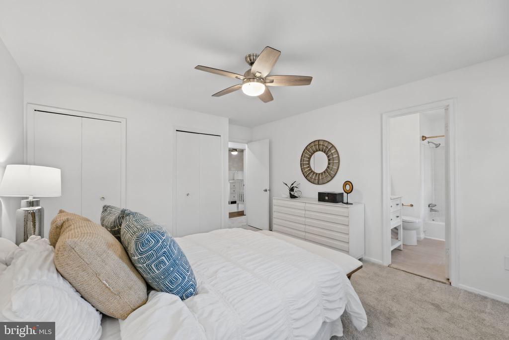 5517 HESTON COURT
