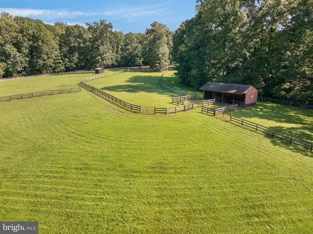 1108 SHALLOW ROAD