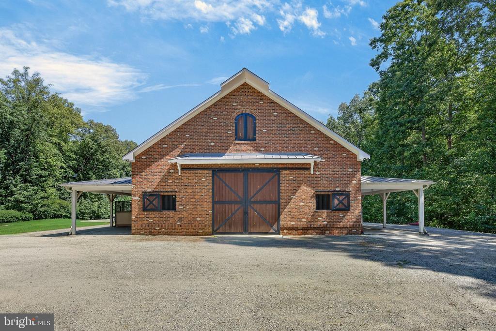 1108 SHALLOW ROAD