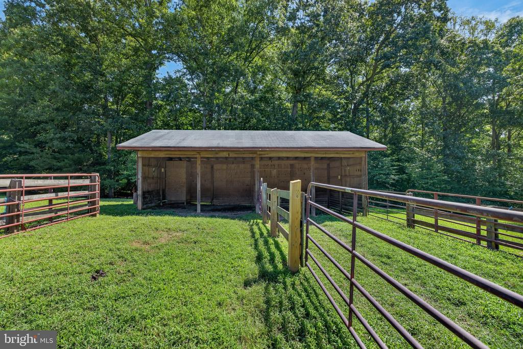 1108 SHALLOW ROAD