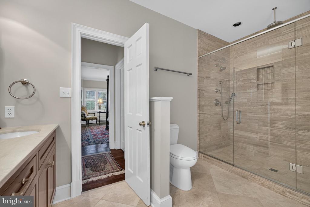 1108 SHALLOW ROAD