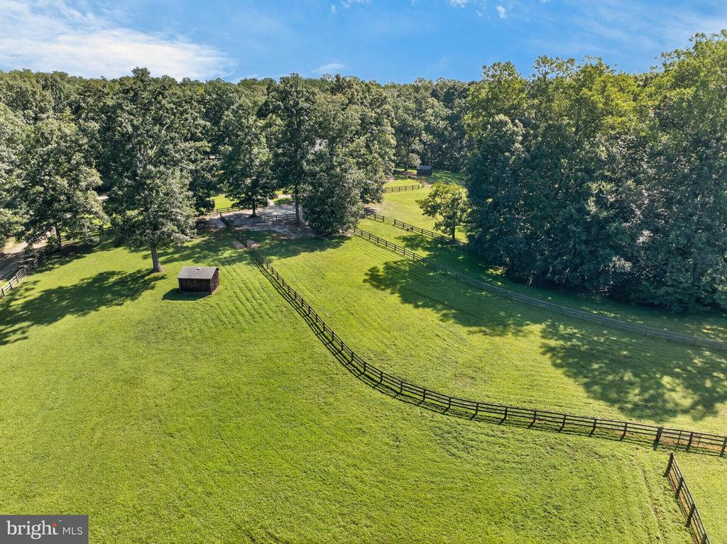 1108 SHALLOW ROAD