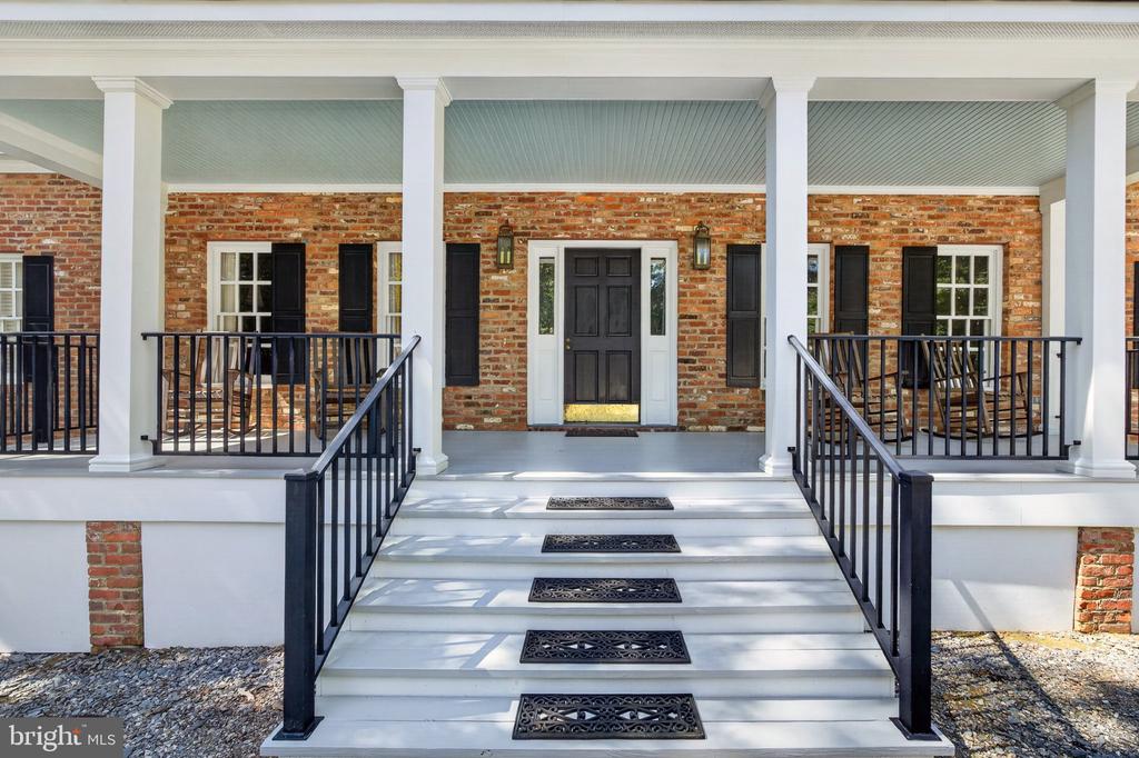 1108 SHALLOW ROAD