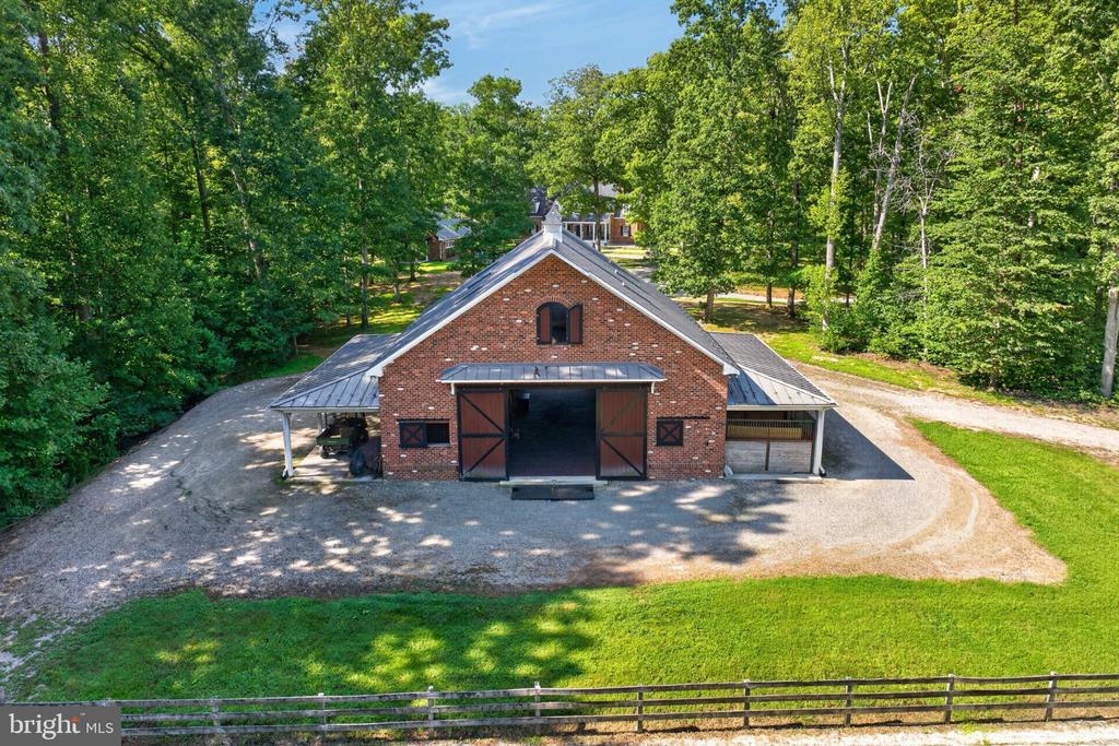 1108 SHALLOW ROAD
