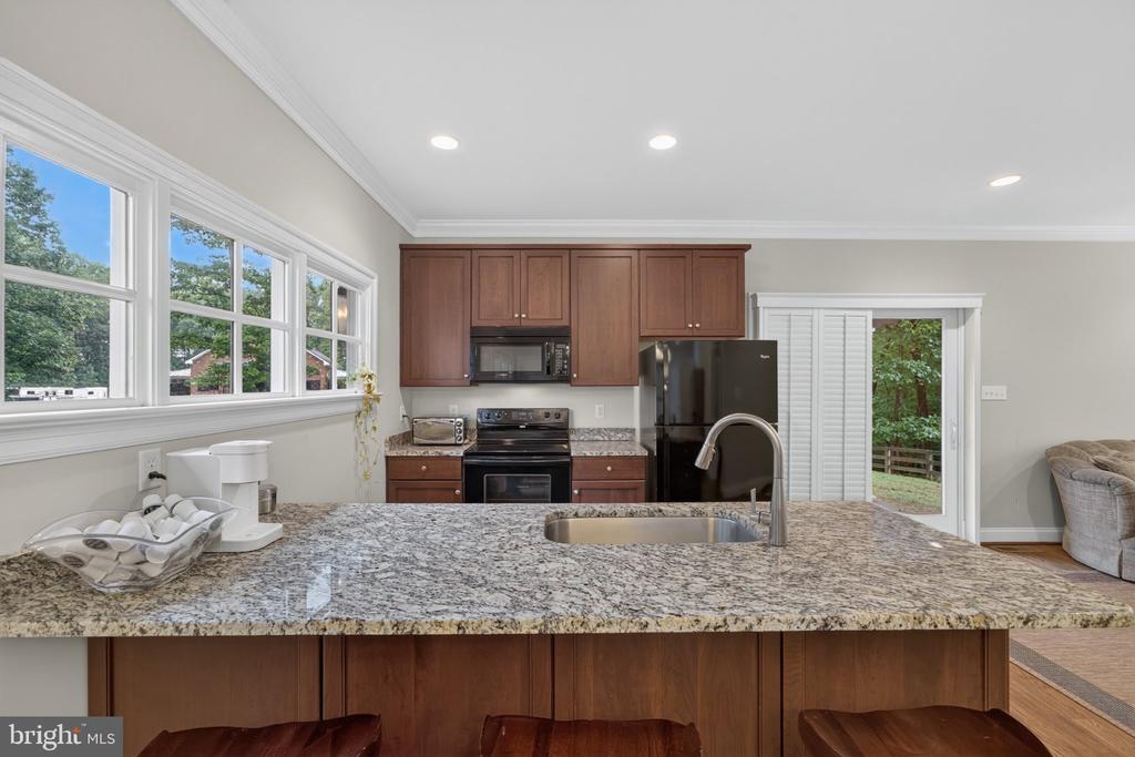1108 SHALLOW ROAD