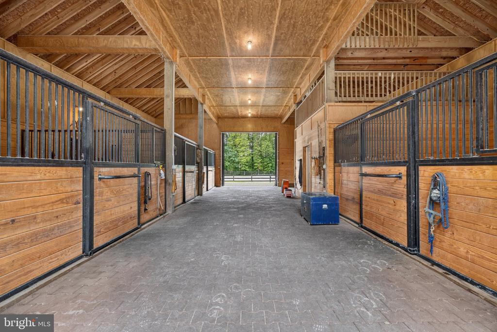 1108 SHALLOW ROAD