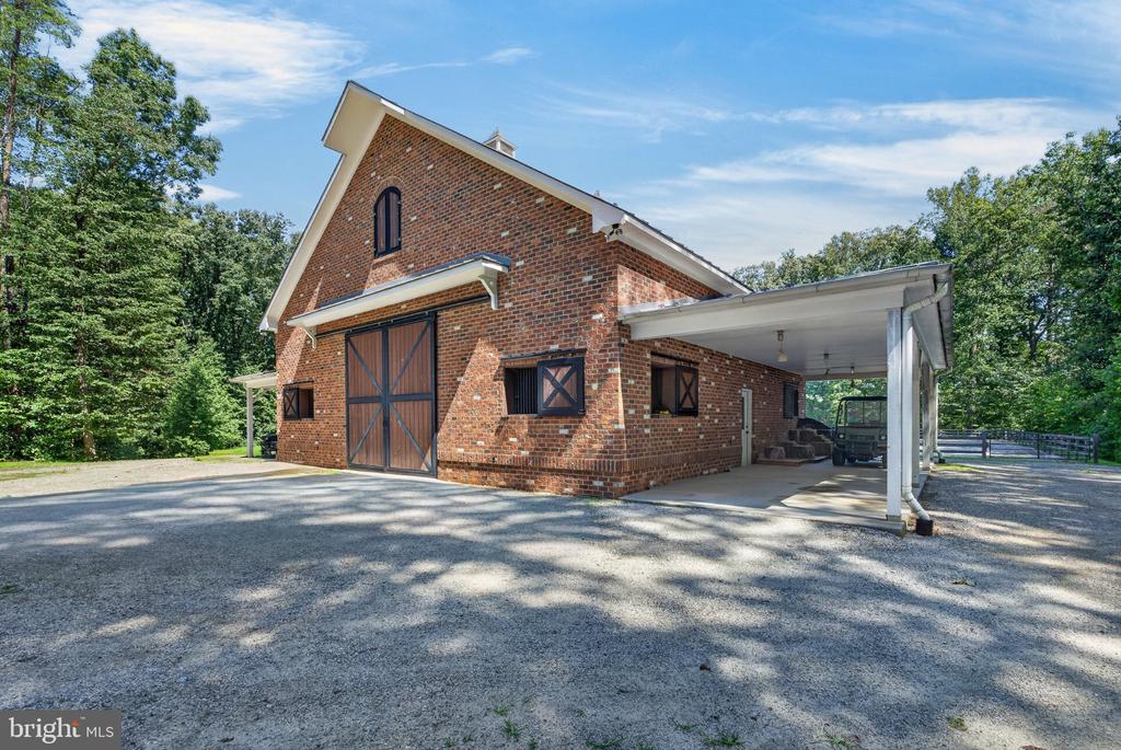 1108 SHALLOW ROAD
