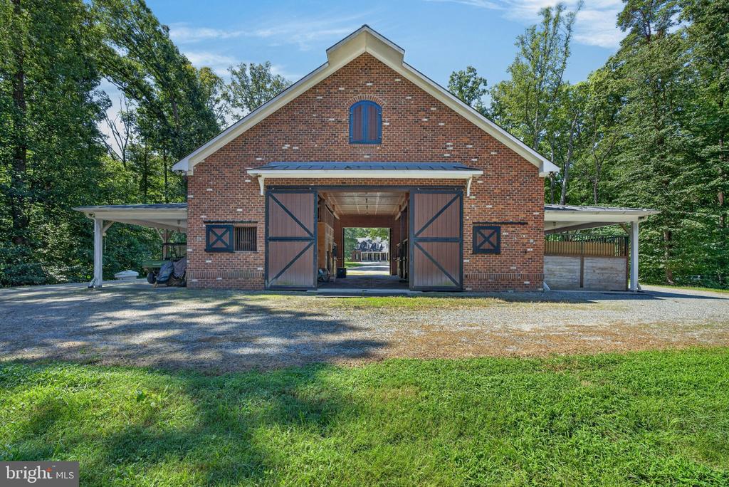 1108 SHALLOW ROAD