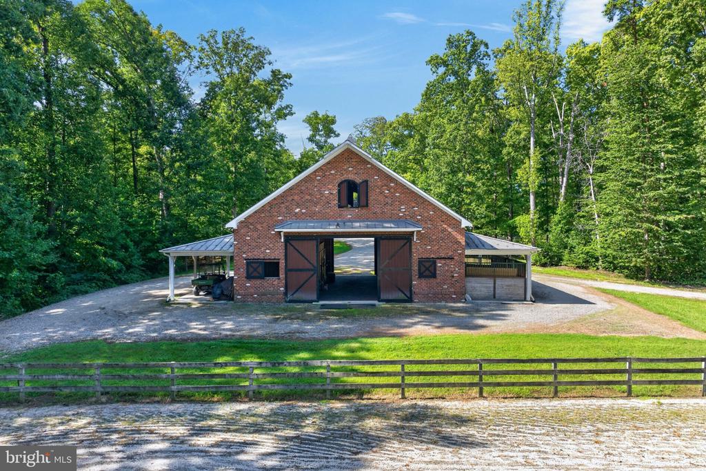1108 SHALLOW ROAD