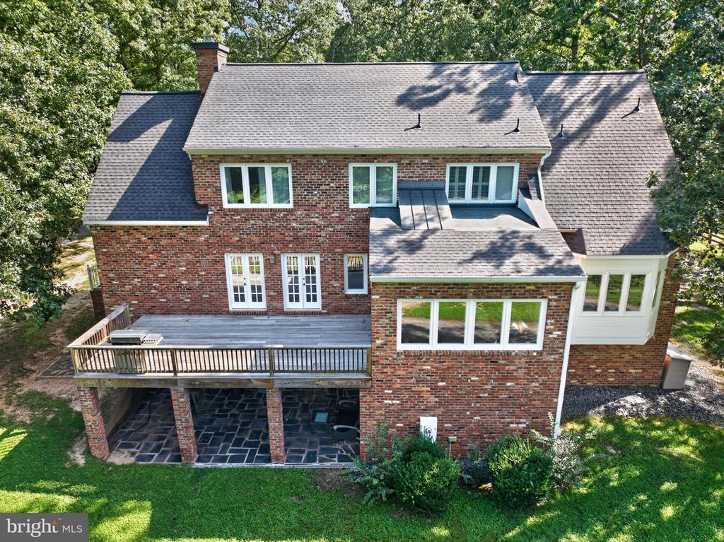 1108 SHALLOW ROAD
