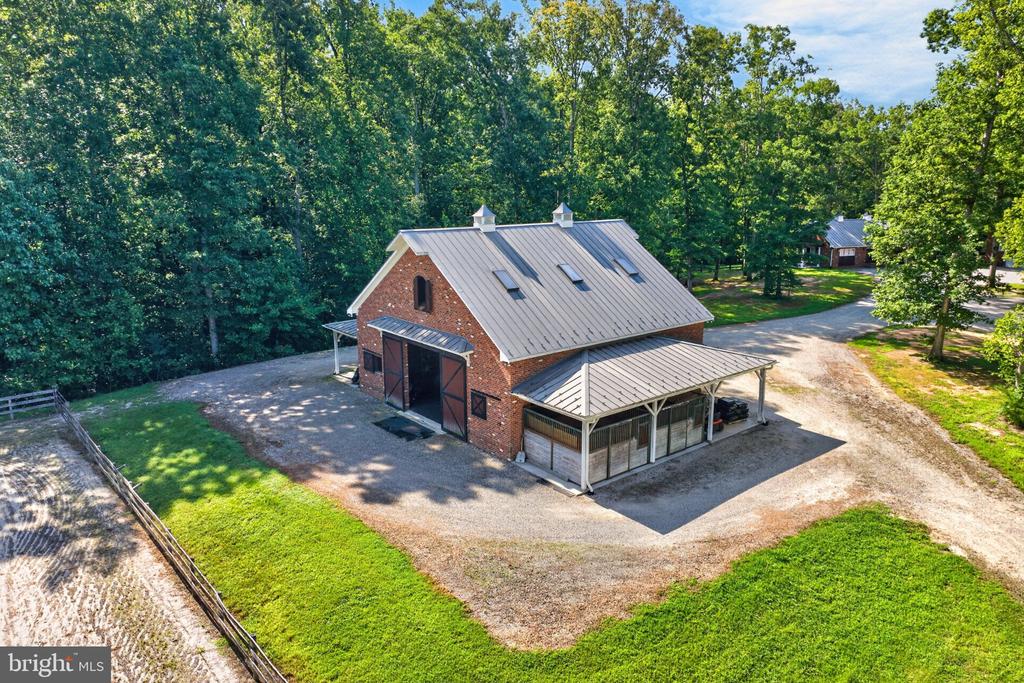 1108 SHALLOW ROAD