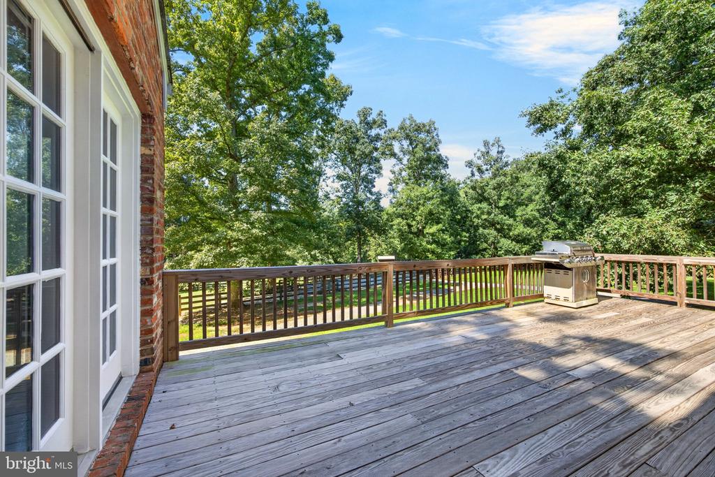 1108 SHALLOW ROAD