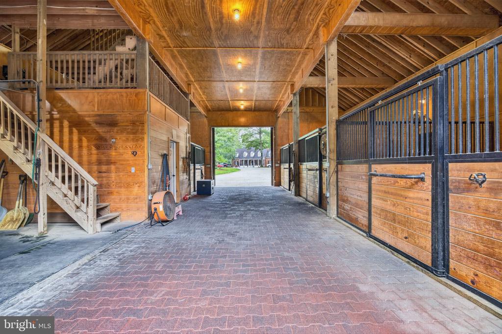 1108 SHALLOW ROAD
