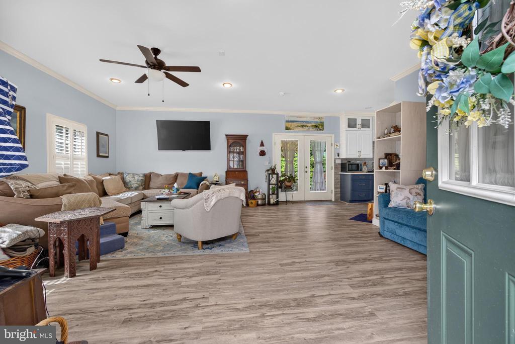 11004 LAFORCE LANE