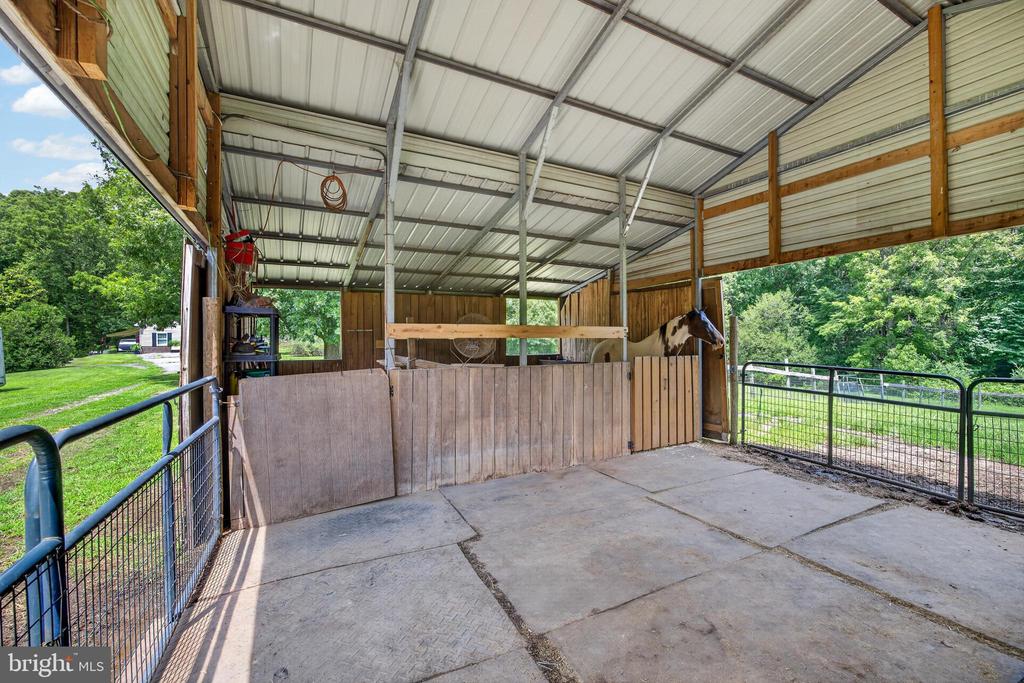 11004 LAFORCE LANE
