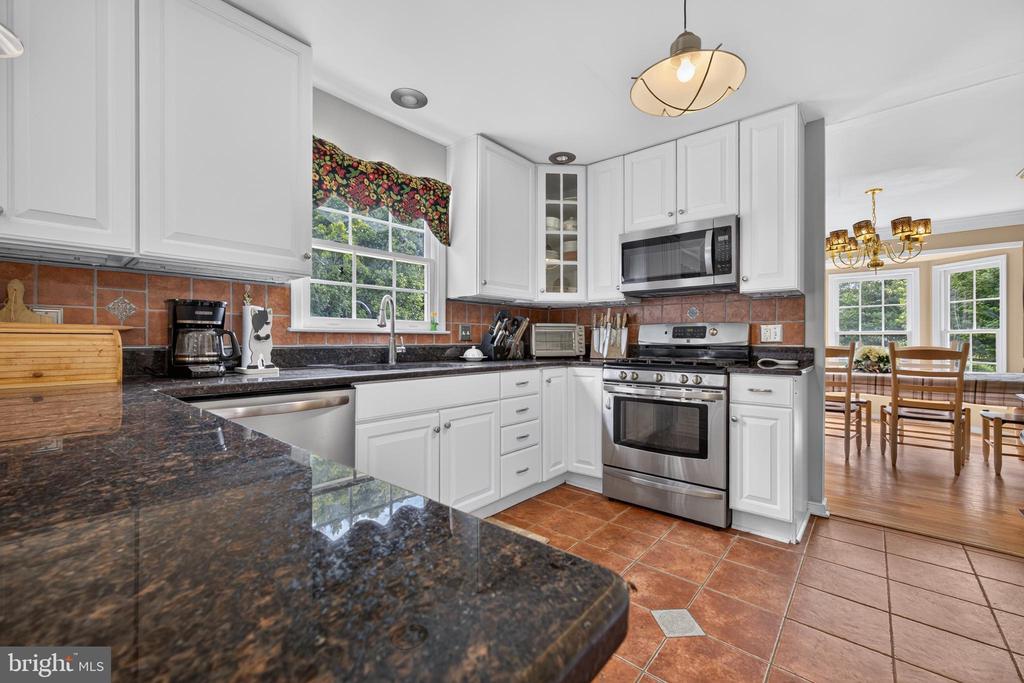 11004 LAFORCE LANE