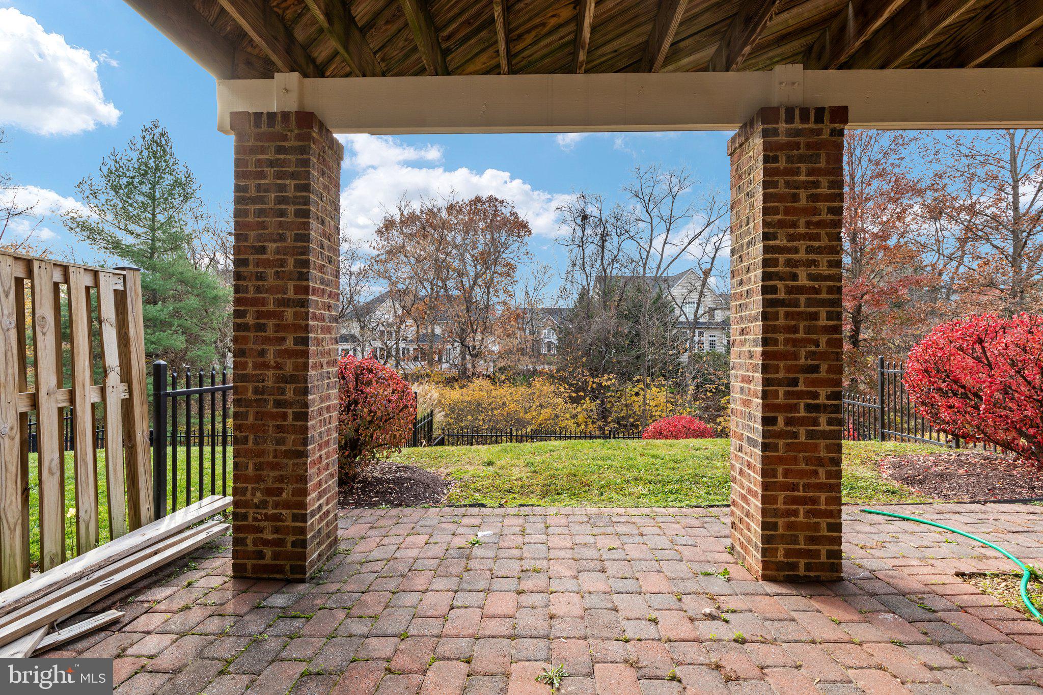 18521 BEAR CREEK TERRACE