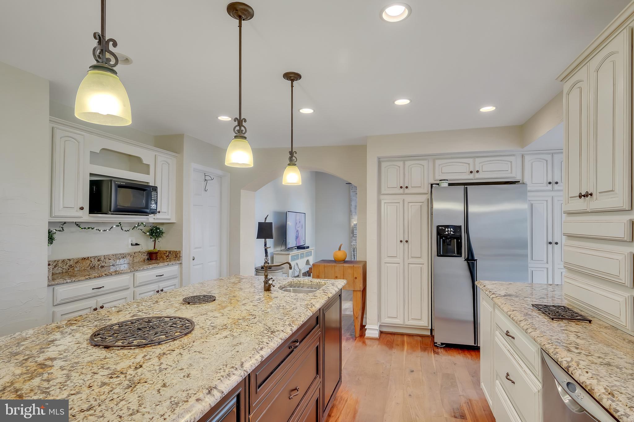 21312 ARROWHEAD COURT