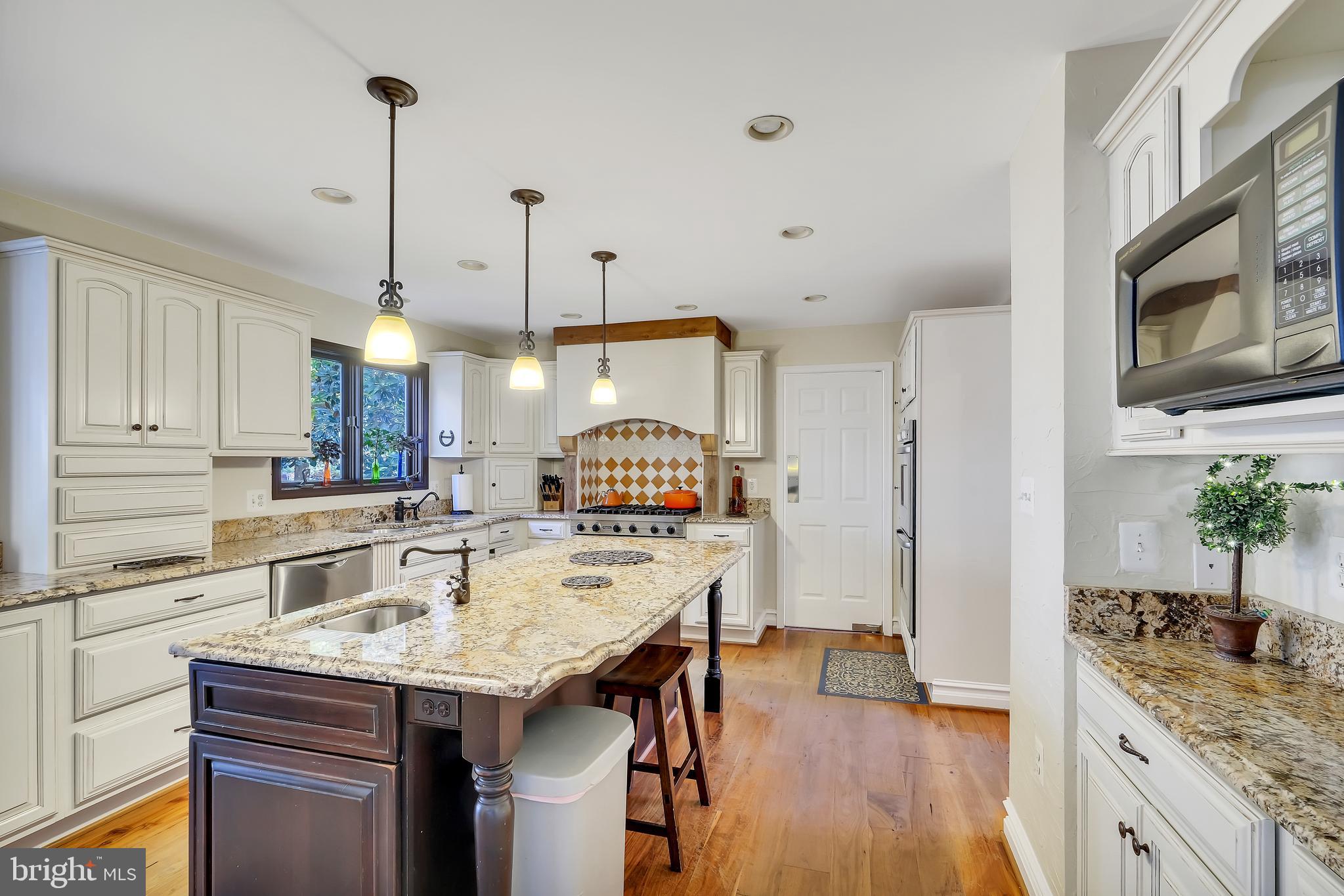 21312 ARROWHEAD COURT