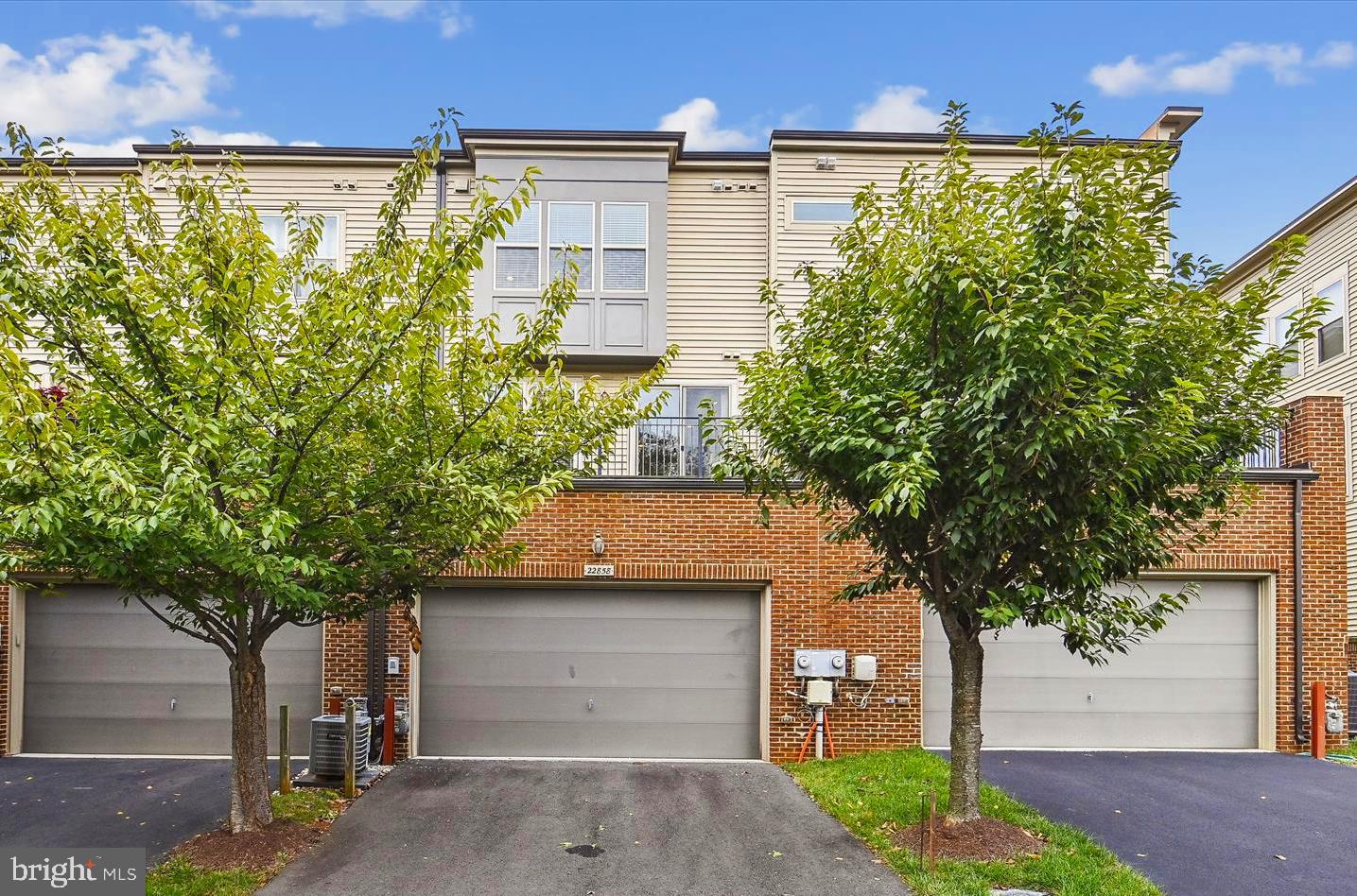 22858 GOLDSBOROUGH TERRACE